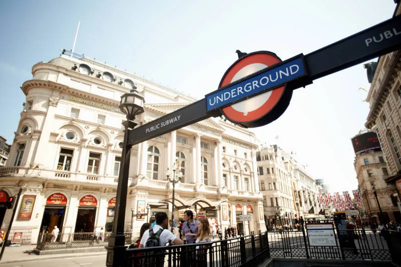 EC London, instalaciones en Londres (1)