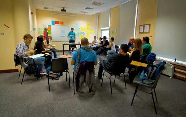 Delfin English School — instalaciones en Dublín (4)
