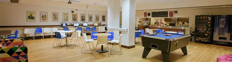 Delfin English School — instalaciones en Dublín (7)