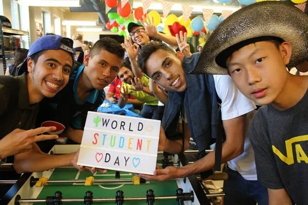 Global Village Calgary, instalaciones en Calgary (5)