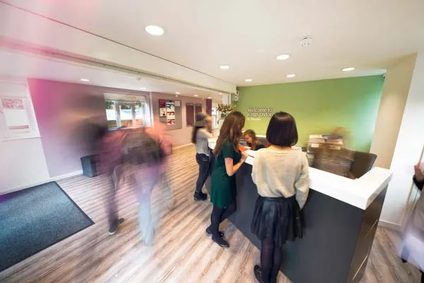 Kings Oxford, instalaciones en Oxford (4)