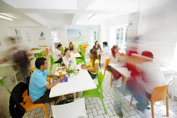 Kings Bournemouth, instalaciones en Bournemouth (7)