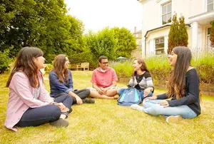 St Giles Eastbourne, instalaciones en Eastbourne (2)