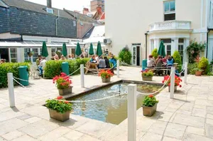 St Giles Eastbourne, instalaciones en Eastbourne (3)