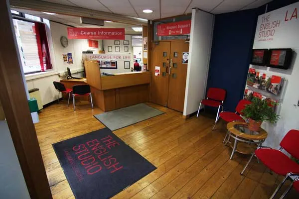 The English Studio — instalaciones en Dublín