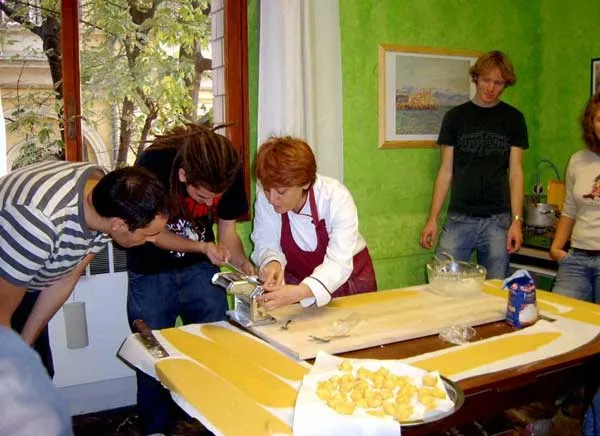 ALCE Bologna, instalaciones en Bolonia (3)