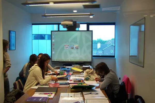 Atlantic Language Galway — instalaciones en Galway (8)