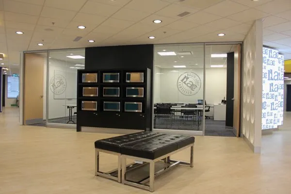 ILAC Vancouver, instalaciones en Vancouver