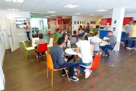 LILA — instalaciones en Liverpool (2)