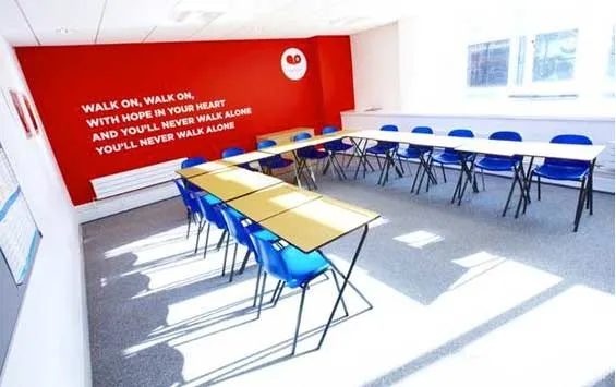 LILA — instalaciones en Liverpool (7)