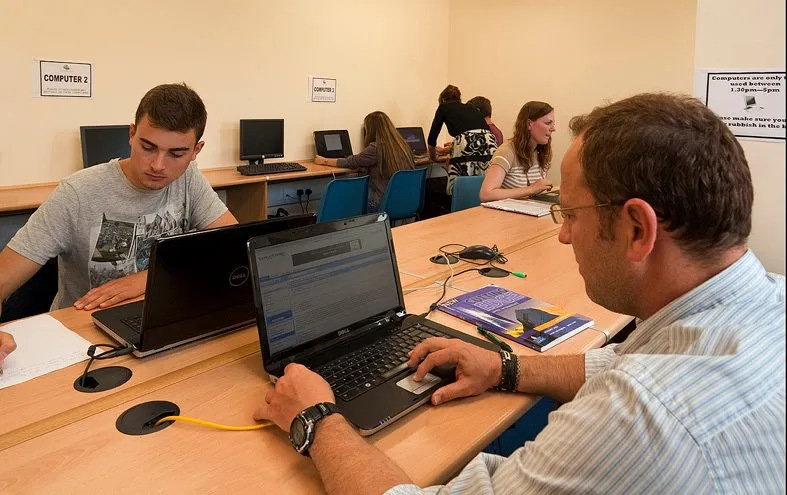 Cork English College — instalaciones en Cork (8)