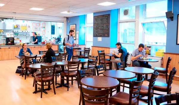 St Giles London Central, instalaciones en Londres (3)